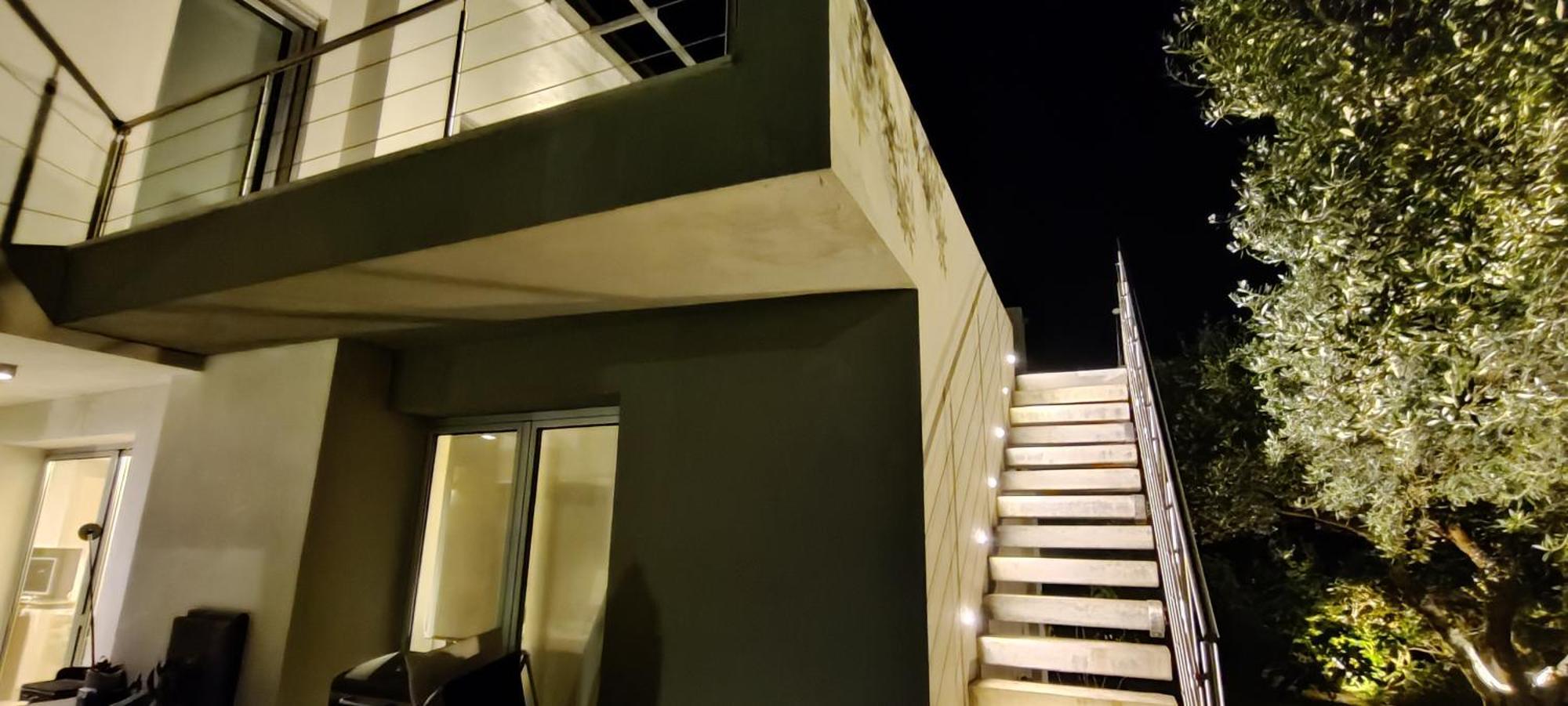 Art House Quartu - Margine Rosso Bed & Breakfast Quartu Sant'Elena Bagian luar foto