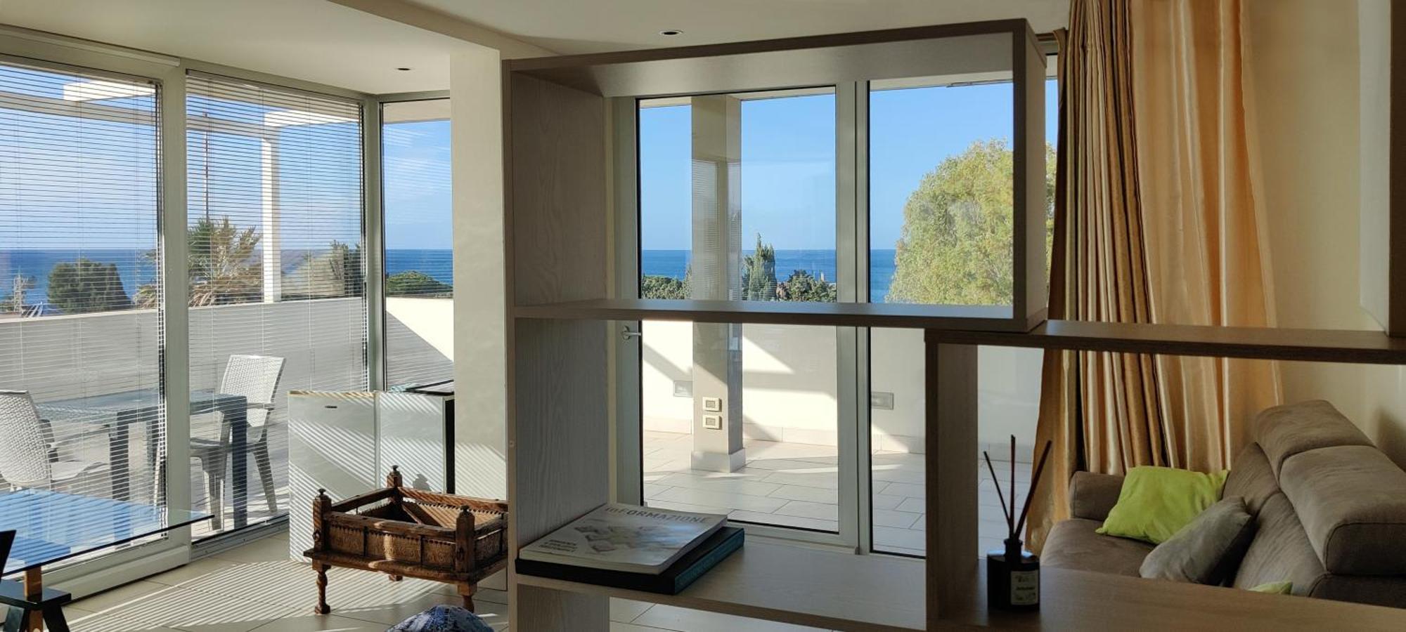 Art House Quartu - Margine Rosso Bed & Breakfast Quartu Sant'Elena Bagian luar foto