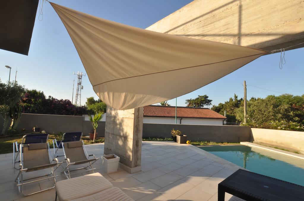 Art House Quartu - Margine Rosso Bed & Breakfast Quartu Sant'Elena Bagian luar foto