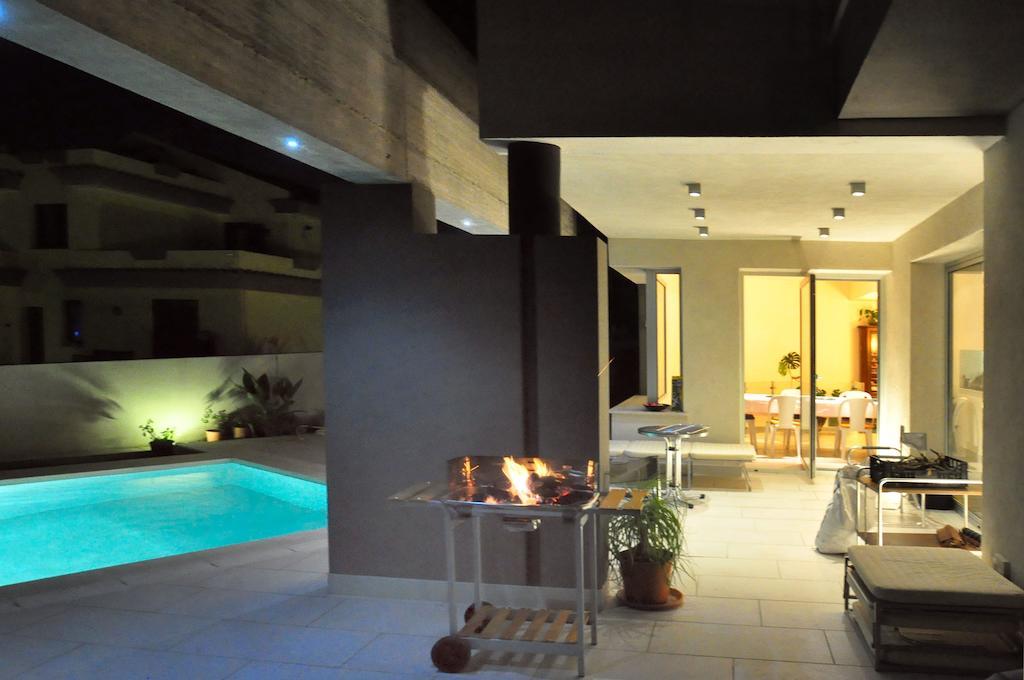Art House Quartu - Margine Rosso Bed & Breakfast Quartu Sant'Elena Bagian luar foto